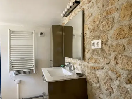 Maison Rénovée Avec Jardin, Proche Océan et Commodités - Photo 8