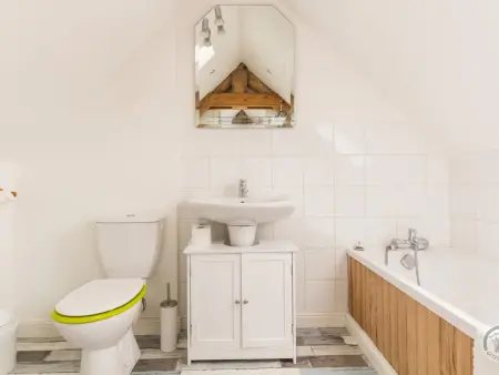 Maison cosy avec terrasse et animaux acceptés à Barneville-Carteret - Photo 11