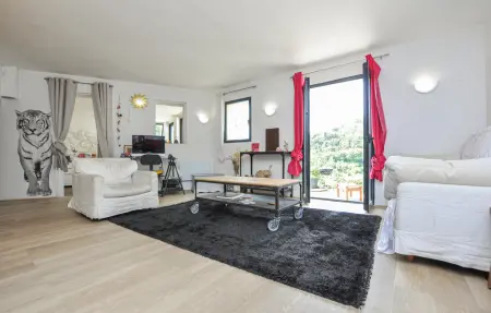 Maison 7 personnes à Saint Jeannet - Photo 1