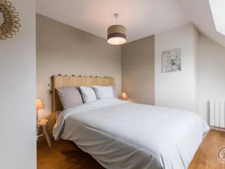 Maison d'époque au charme unique, animaux acceptés, parking privé - Photo 3
