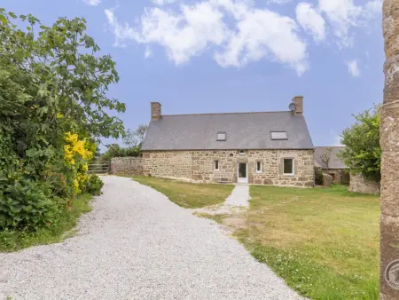 Maison d'époque au charme unique, animaux acceptés, parking privé - Photo 4