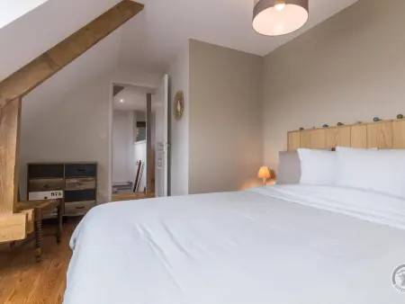 Maison d'époque au charme unique, animaux acceptés, parking privé - Photo 13