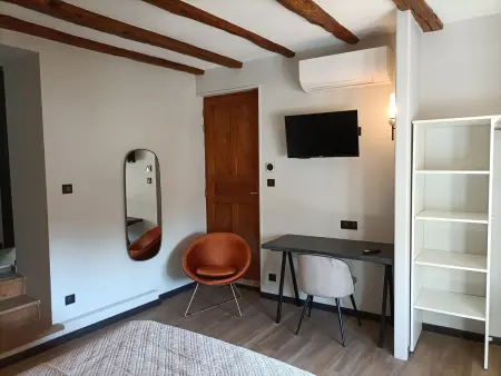 Gîte haut de gamme face à l'abbaye de Noirlac - 5 ch, 5 sdb, clim, terrasse privée - Photo 10