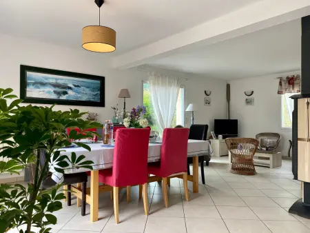 Maison traditionnelle avec jardin et activités, au calme près de la mer - Photo 2