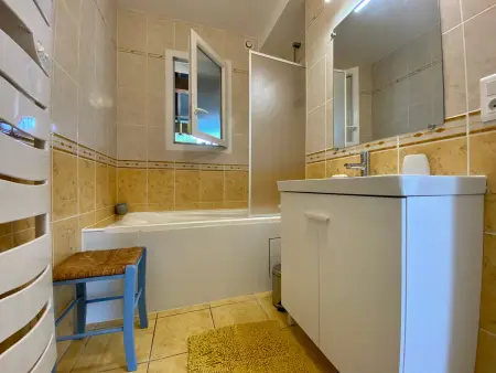 Maison traditionnelle avec jardin et activités, au calme près de la mer - Photo 11