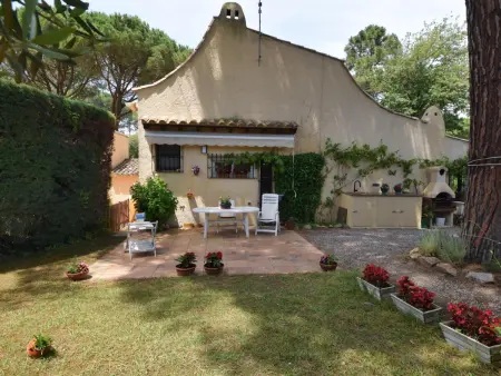Villa Cala à Santa Cristina d'Aro : Confort et Piscine Privée sur la Costa Brava - Photo 1