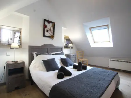 Charmante maison en pierre avec jardin et terrasse couverte - Photo 12