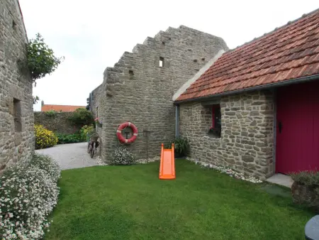 Charmante maison en pierre avec jardin et terrasse couverte - Photo 17