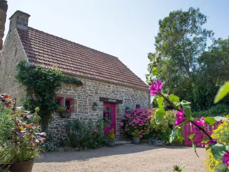 Charmante maison en pierre avec jardin et terrasse couverte - Photo 25