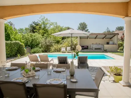 Loustalet, Villa de plain-pied avec piscine privée - Photo 1