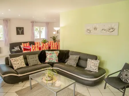 Loustalet, Villa de plain-pied avec piscine privée - Photo 9