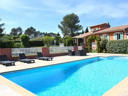 Villa Nycou, Villa avec grand jardin clos et piscine privée - Photo 1