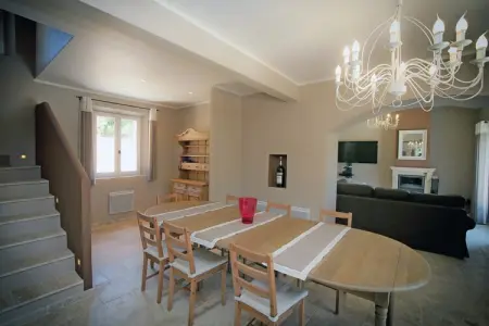 La Colline de Reves plus 3 gites, Villa en Provence avec Piscine Infinie - Photo 3