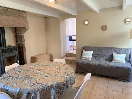 Maison de pêcheur avec terrasse, à 450m de la plage et proche commerces à Trégastel - Photo 6