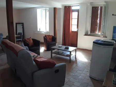 Gîte cosy près d'Orléans avec jardin, parking, et équipements complets - Photo 4
