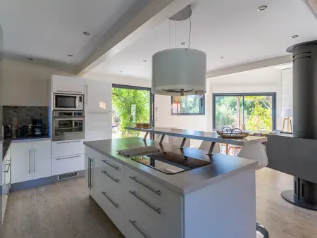 Villa familiale 10 pers. à Biscarrosse avec piscine chauffée, près du lac et des pistes cyclables - Photo 9