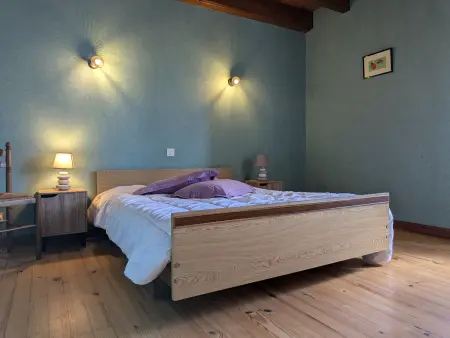 Gîte en pierres avec cour et 3 chambres, au cœur d'un village proche de Langeac - Photo 5