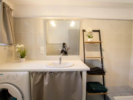 Maison cosy à Daglan avec cheminée et terrasse - Photo 10