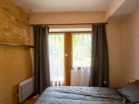 Maison cosy à Daglan avec cheminée et terrasse - Photo 13