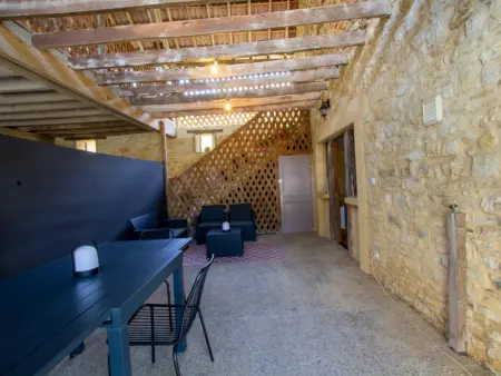 Maison cosy à Daglan avec cheminée et terrasse - Photo 15