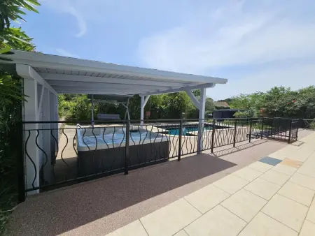 Clos des Oliviers, Villa avec piscine privée et bain à remous - Photo 13