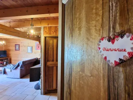 Chalet cosy 6 pers avec SPA, terrasse sud, proche station ski, animaux admis - Photo 4