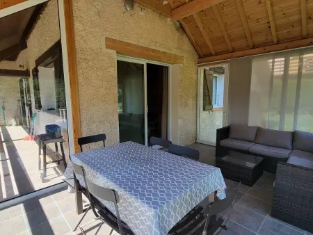 Maison calme avec jardin, 3 chambres, cheminée proche station de ski - Photo 4