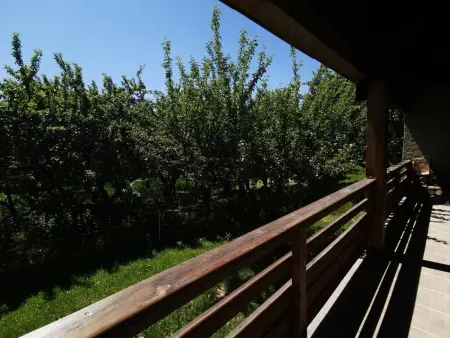 Maison calme avec jardin, 3 chambres, cheminée proche station de ski - Photo 5