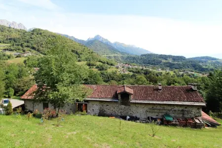 Pedavena, Maison de vacances à Feltre avec jardin et barbecue - Photo 9