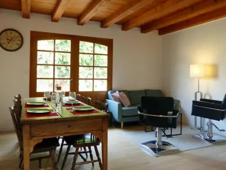 Gîte rénové à Charroux avec piscine et terrasse privative - Photo 2