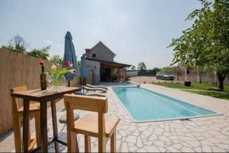 Eli, Adorable maison de vacances avec piscine - Photo 1