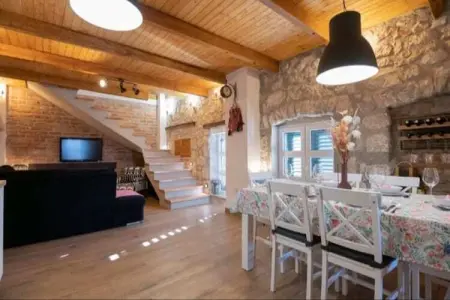 Eli, Adorable maison de vacances avec piscine - Photo 2