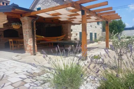 Eli, Adorable maison de vacances avec piscine - Photo 24