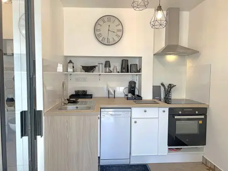 Maison de Pêcheur Rénovée à Riantec avec Jardin et Véranda - Photo 11