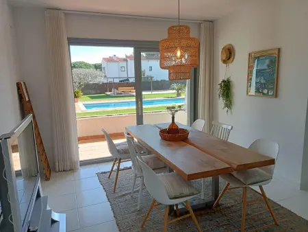 Maison 3 chambres avec grand jardin et piscine privée à Pals - Photo 3