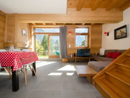 Chalet mitoyen aux pieds des pistes pour 6 pers., animaux admis, à Chamonix - Photo 2