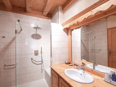 Chalet de charme à Chamonix avec WiFi et parking privé pour 12 pers. - Photo 9