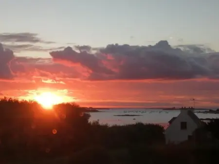 Maison 3* face à la mer avec WiFi, à 200m du littoral, terrasse, parking, et tout confort à Pleumeur-Bodou - Photo 15