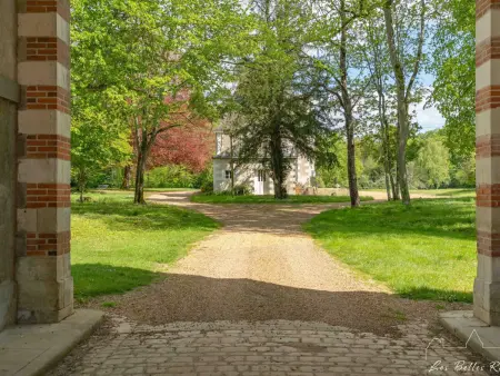 Gîte de charme avec piscine chauffée et sauna, au cœur d'une propriété historique en Val de Loire - Photo 18