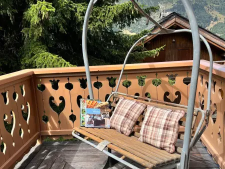 Chalet chaleureux avec cheminée et jacuzzi à Méribel - Photo 13