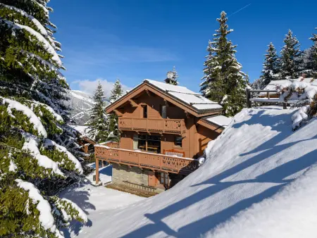 Chalet chaleureux avec cheminée et jacuzzi à Méribel - Photo 16