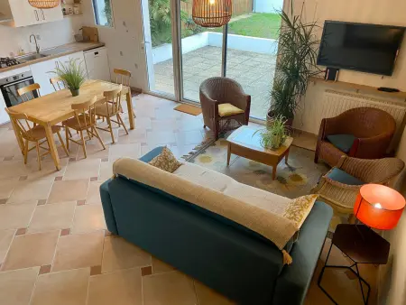 Charmante Maison au Cœur d’un Village Paludier, Proche Guérande et Plages, Terrasse et Wifi - Photo 7