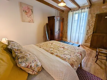 Maison spacieuse avec piscine chauffée, jardin clos, terrasses, cheminée, et équipements bébé inclus. - Photo 11