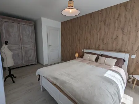 Maison en pierres rénovée avec jardin, terrasse, 3 chambres, proche village, nature paisible, équipements complets - Photo 13