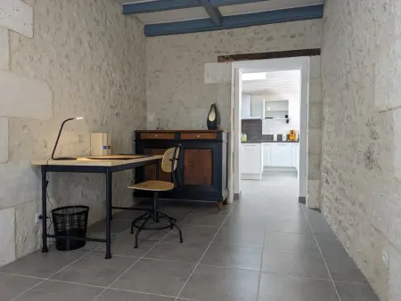 Maison en pierres rénovée avec jardin, terrasse, 3 chambres, proche village, nature paisible, équipements complets - Photo 23