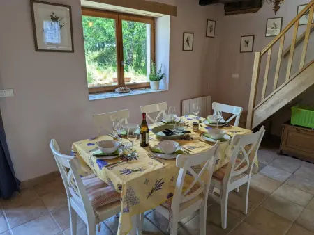 Spacieuse maison à Massignac avec jardin privatif - Photo 8