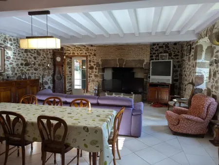 Gîte spacieux avec piscine privée et jardin, idéal pour familles avec animaux - Photo 6