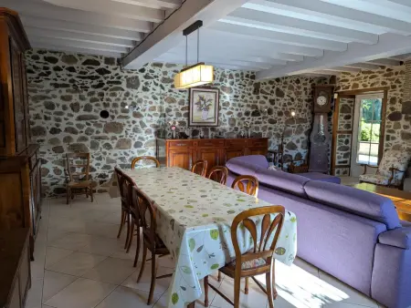 Gîte spacieux avec piscine privée et jardin, idéal pour familles avec animaux - Photo 7