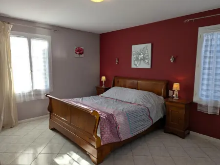 Gîte spacieux avec piscine privée et jardin, idéal pour familles avec animaux - Photo 11