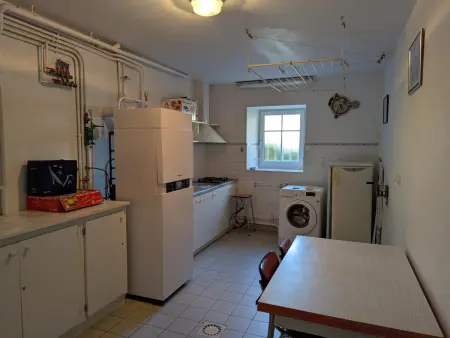 Gîte spacieux avec piscine privée et jardin, idéal pour familles avec animaux - Photo 18